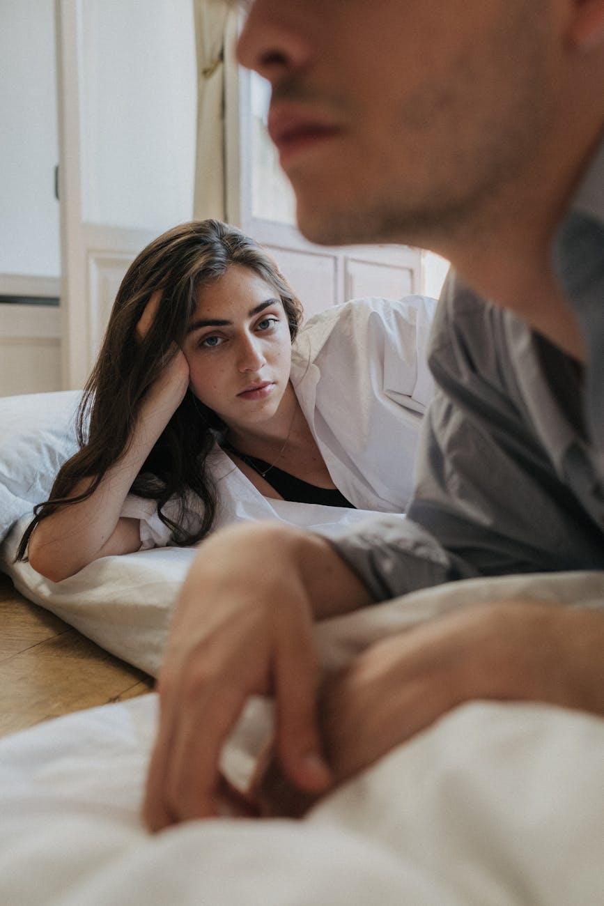 Common Signs He’s Not Ready for Love